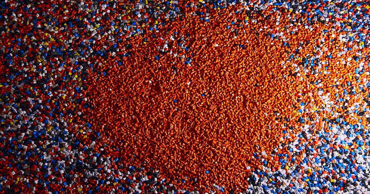 foto granuli plastici LATI