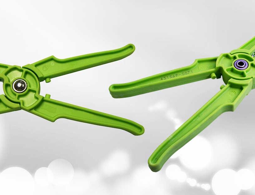 Pinze veterinarie realizzate con il compound LATIGLOSS di LATI, che unisce finitura estetica di qualità e alta resistenza meccanica