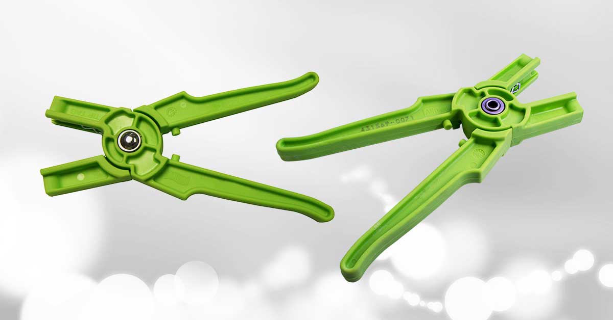 Pinze veterinarie realizzate con il compound LATIGLOSS di LATI, che unisce finitura estetica di qualità e alta resistenza meccanica