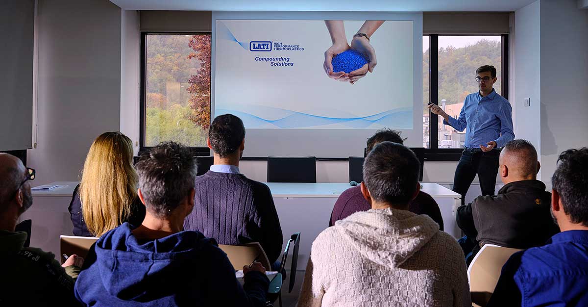 Formazione nella sala corsi LATI