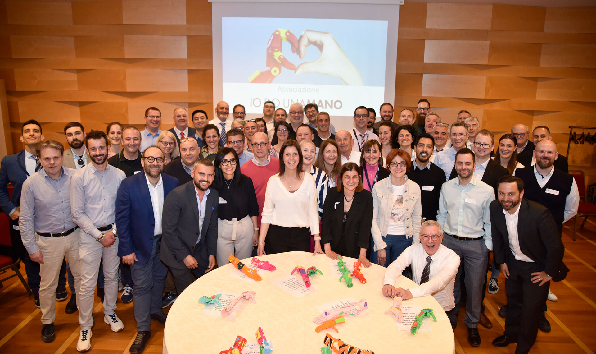 LATI people during the Io do una mano team building