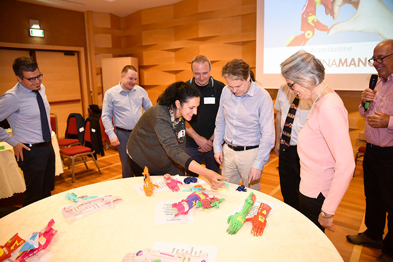 Persone LATI durante l'evento di Team Building con Io do una mano